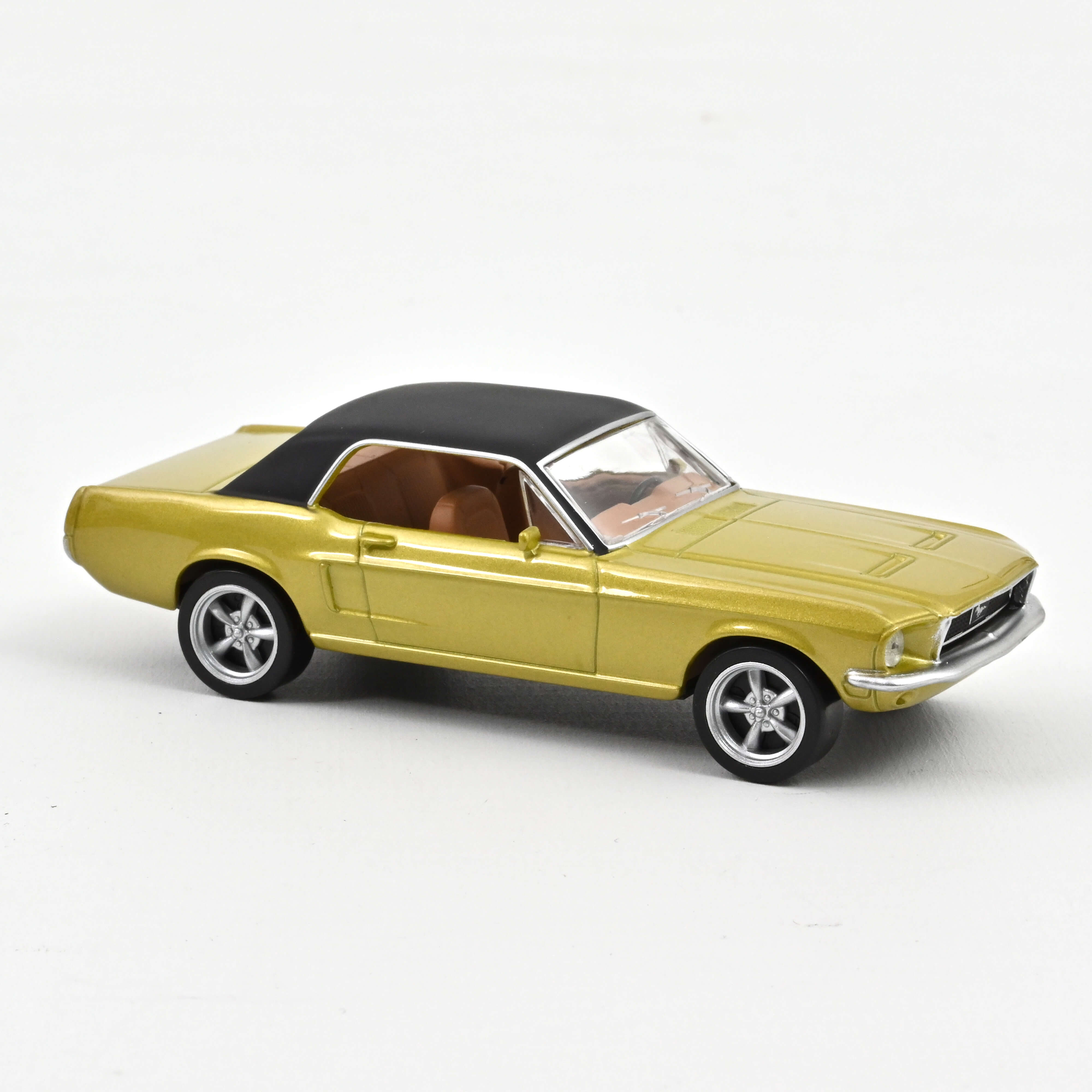 Ford Mustang coupé ´68 gold Jetcar / Jet cars 1:43