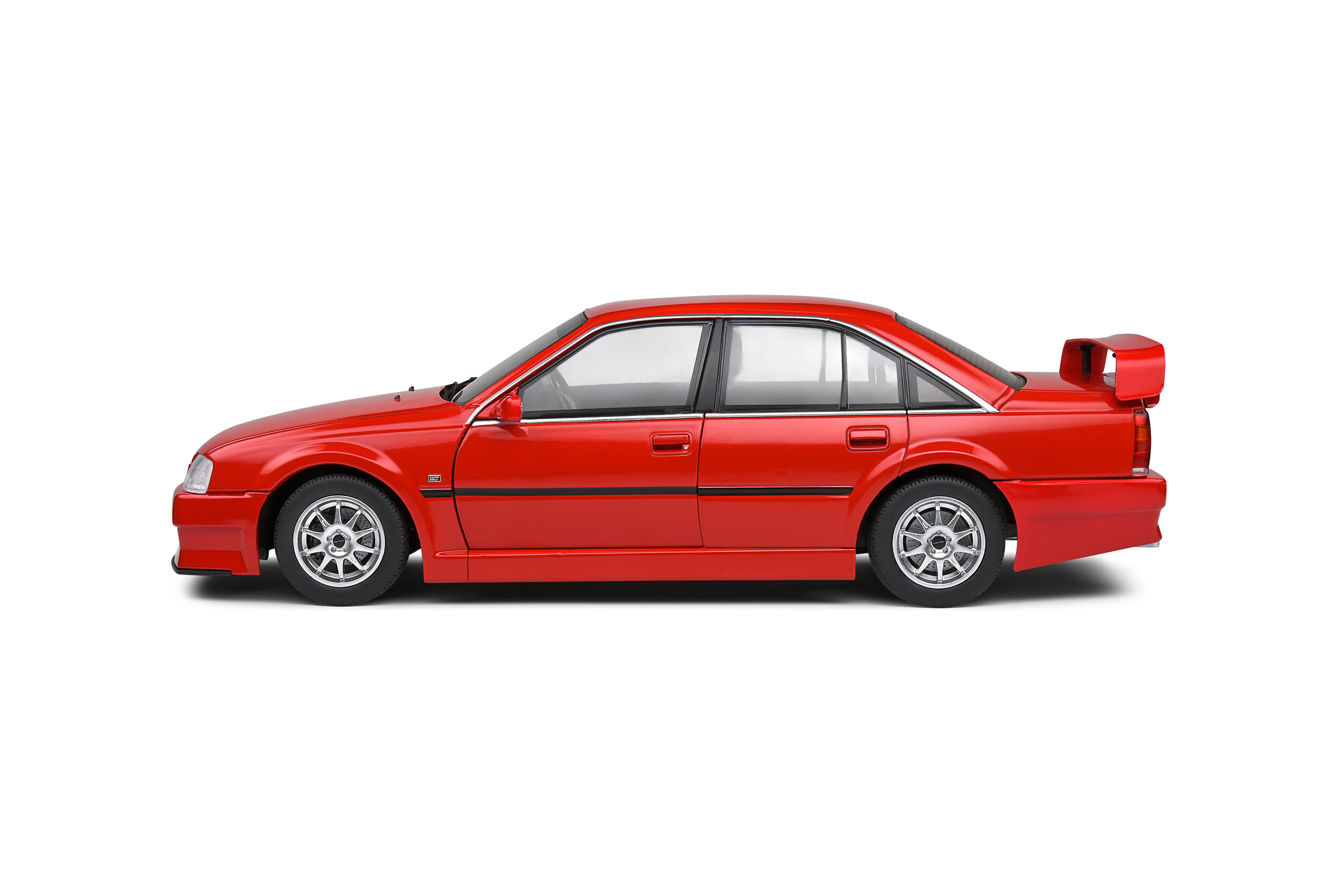 1:18 Opel Omega 3000 24V 1990 