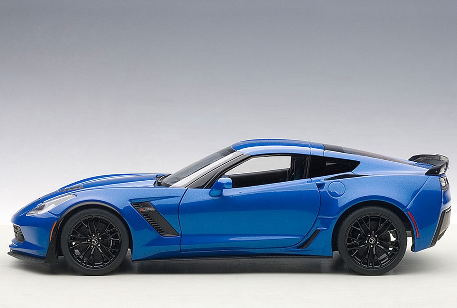 Chevrolet Corvette C7 blau 18 2014