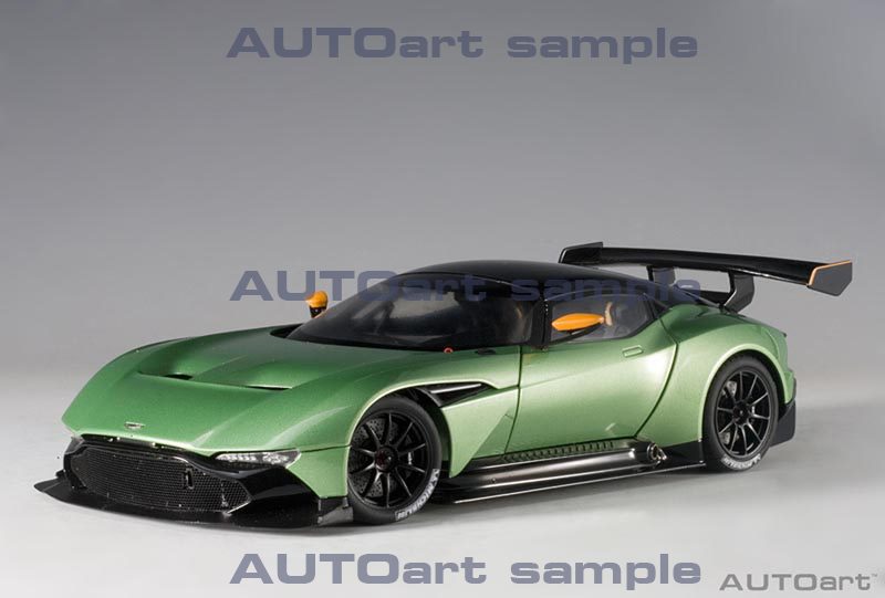 Aston Martin Vulcan´15 grün18