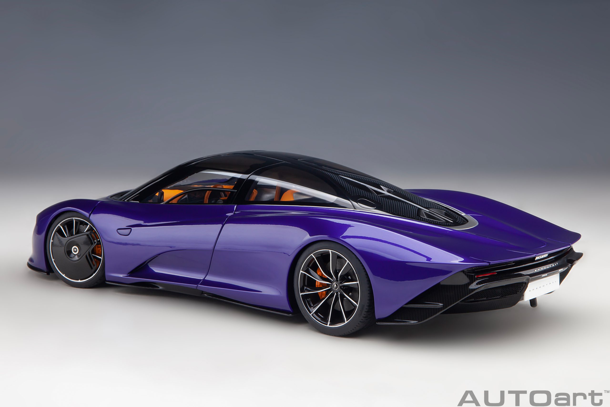 McLaren Speedtail ´20 purple 1:18