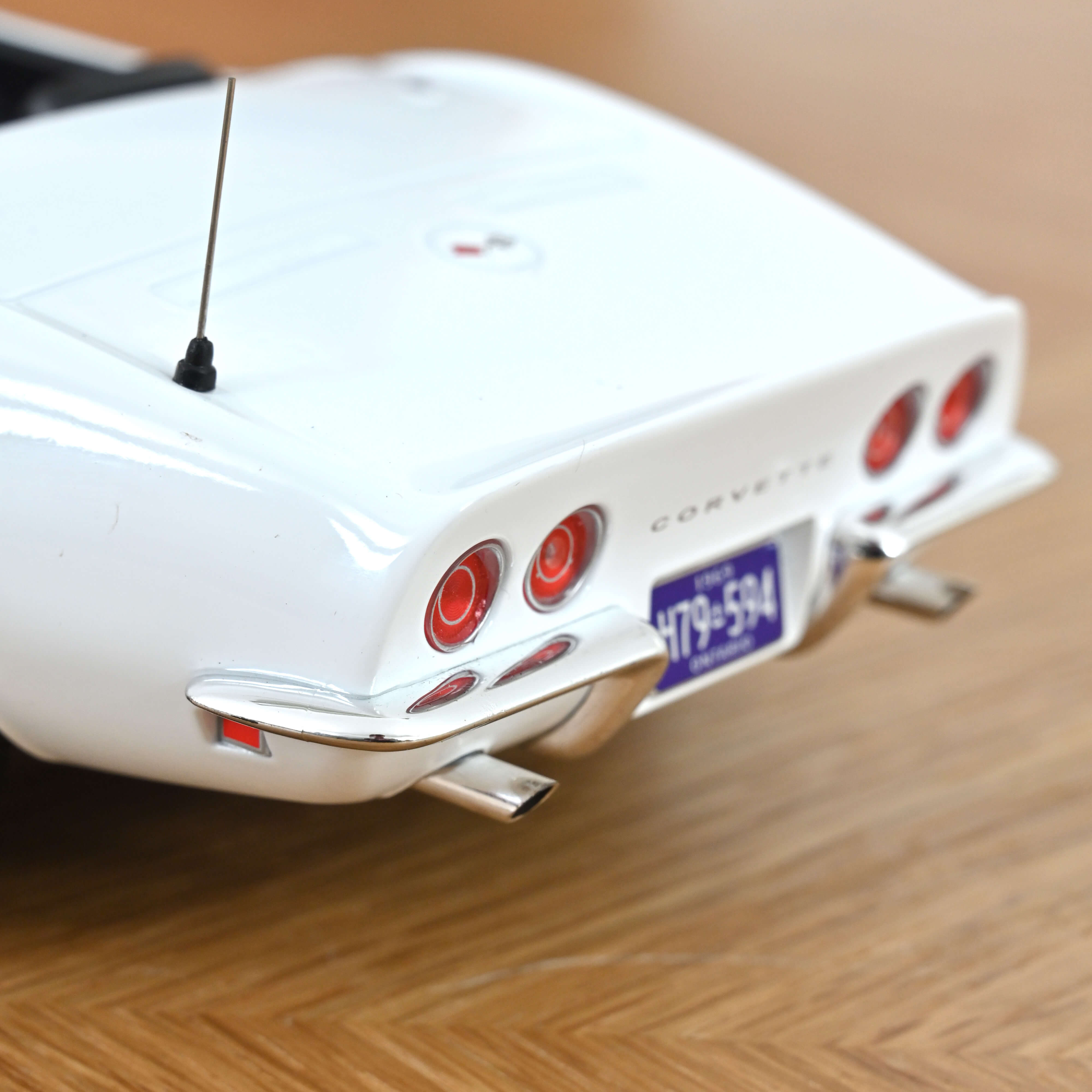 Chevrolet Corvette Conv.´69 weiß 1:18