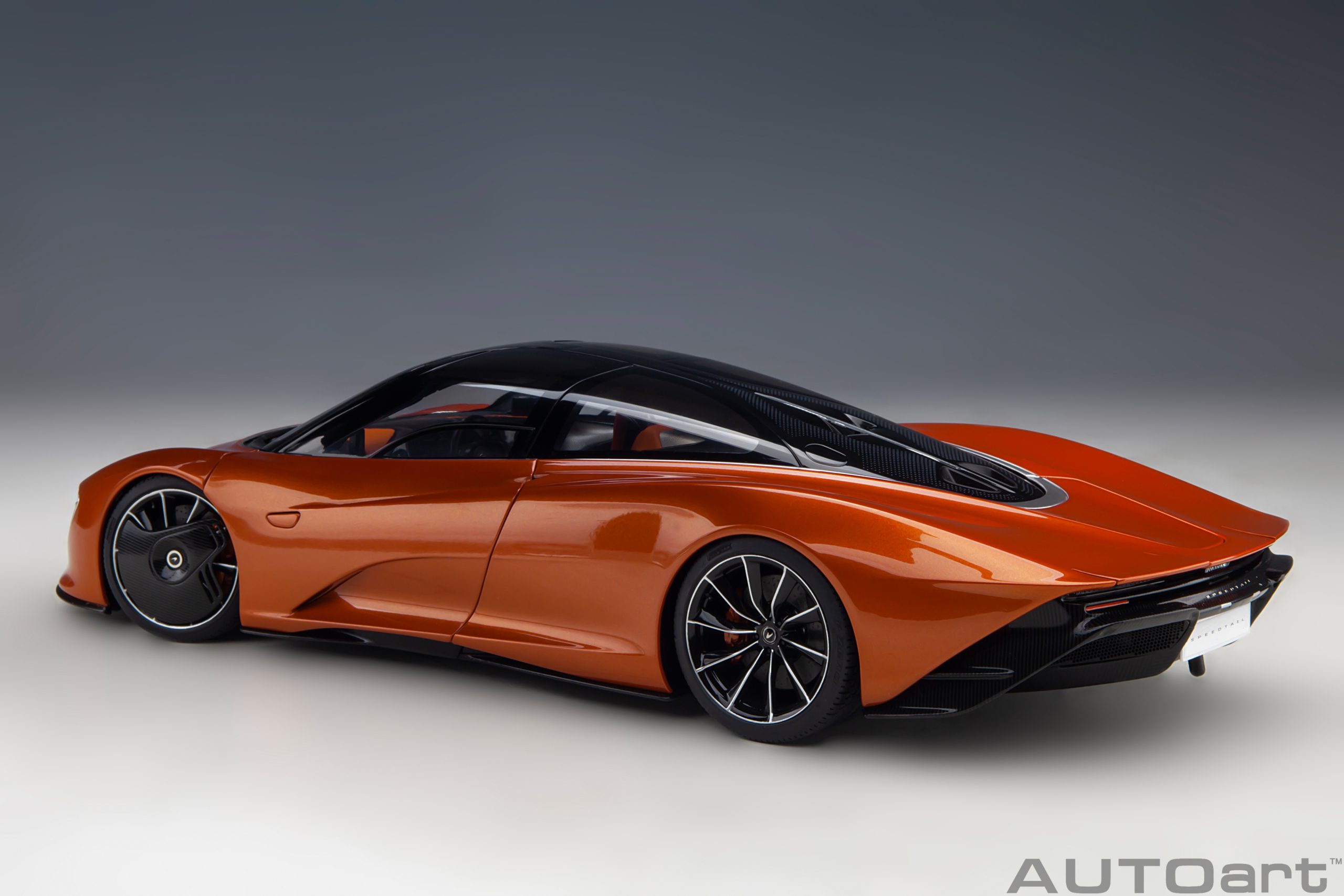 McLaren Speedtail ´20 orange 1:18