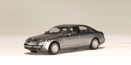 Maybach 57 SWB grau dunkelsil 1:43