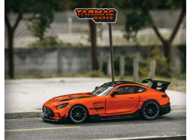 MB AMG GT orange 1:64 