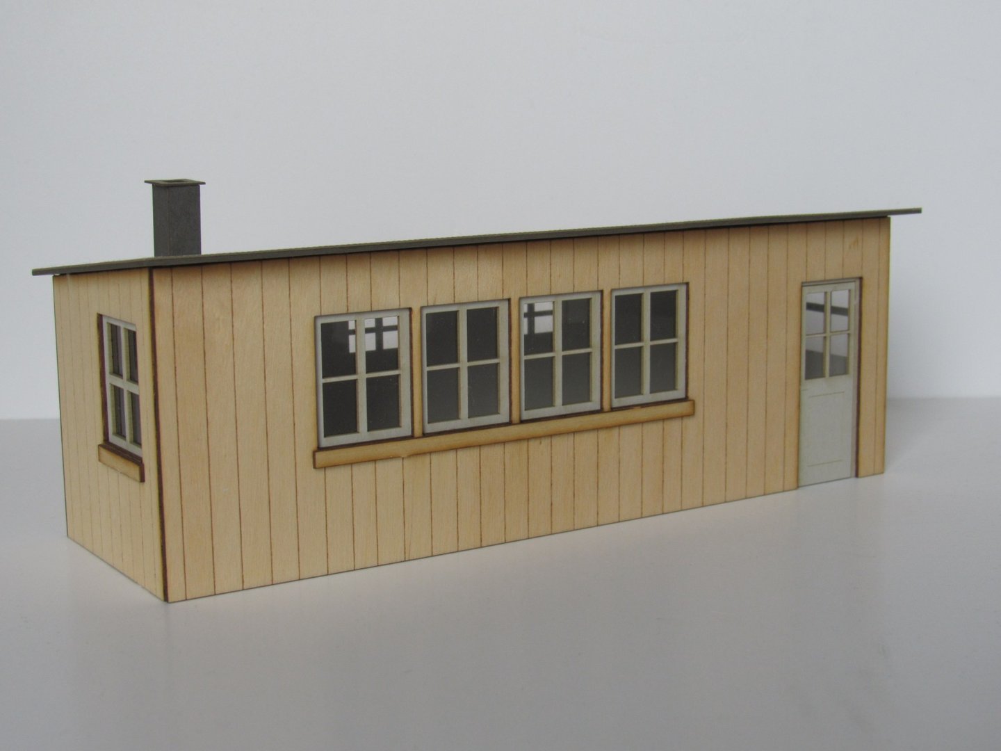 Betriebswerkhütte mit Holzfassade