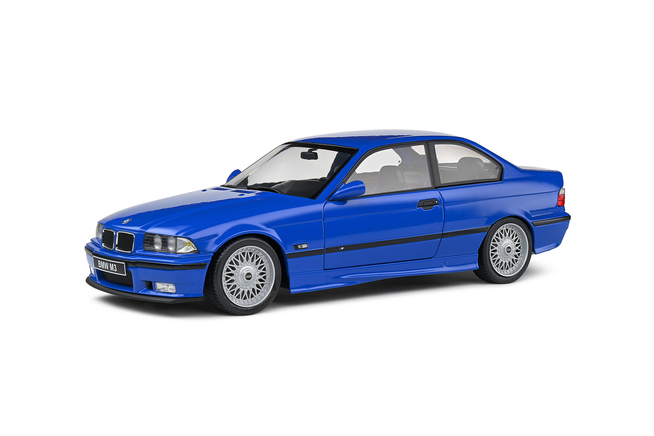 1:18 BMW E36 M3 Coupe 1996 b 