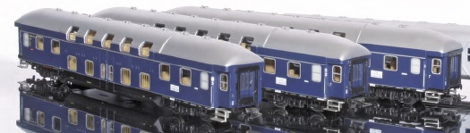 DB Doppelstockwagenset 4tlg. 3x Doppelstockwagen + 1x Heizwagen Ep.IIIa blau Spu