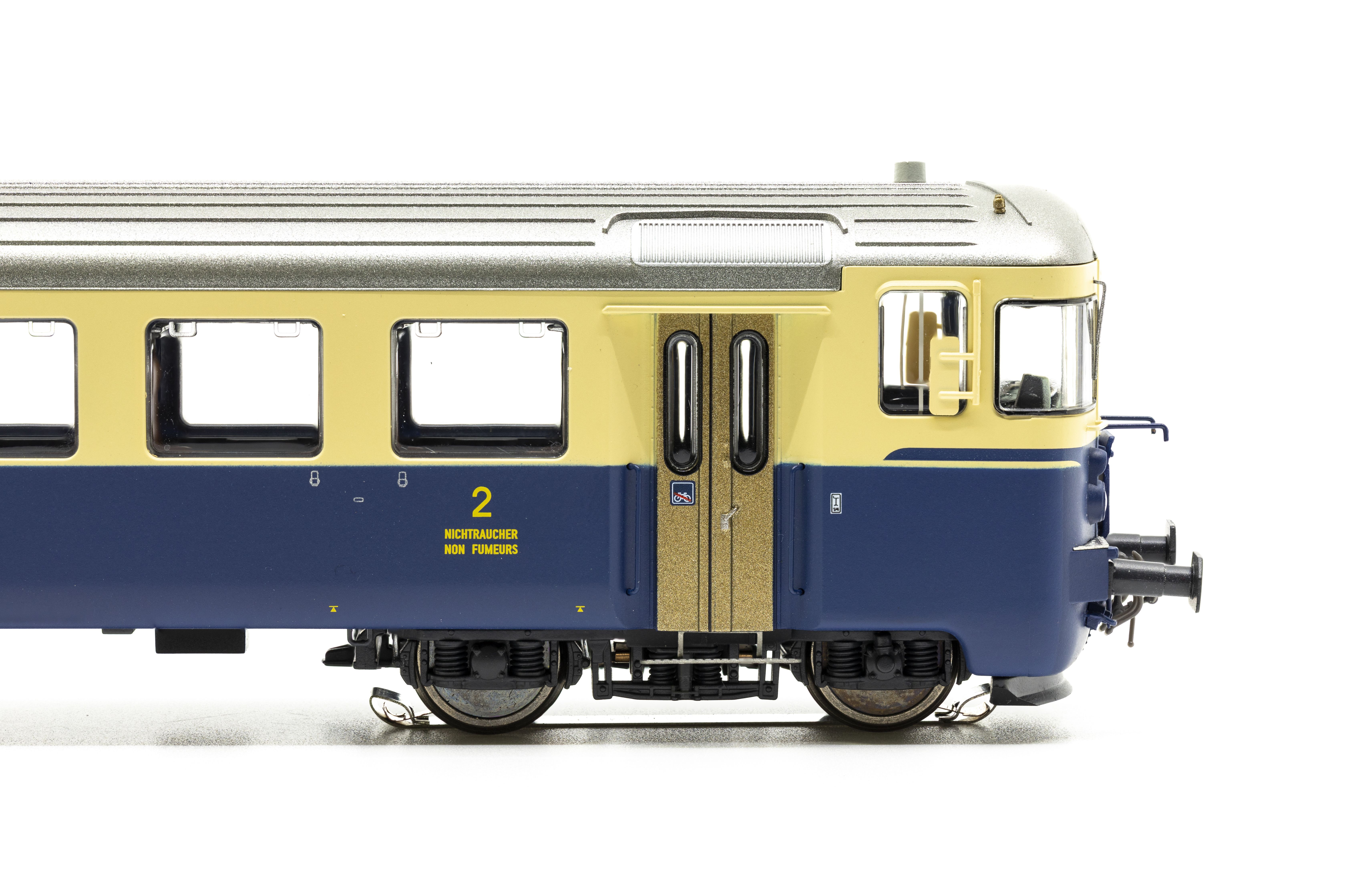 BLS Steuerwagen Bt 953 Ep.IV DC/AC blau / beige, mit Beschriftung "BLS" (Mittels