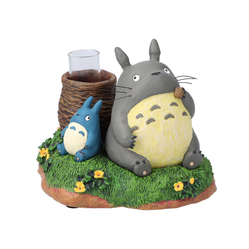 Vase Totoro ruht sich aus 