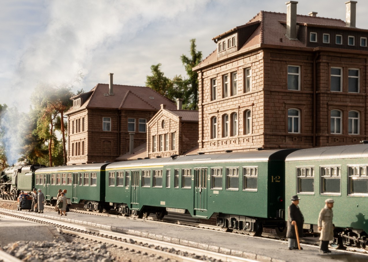 SNCB Personenwagenset M2 2tlg Ep.III mit Innenbeleuchtung 1.Kl. + 1/2.Kl.